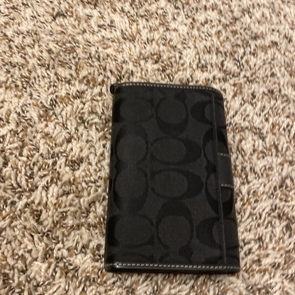 Coach wallet In great conditions!🦋 - Picture 3 of 3